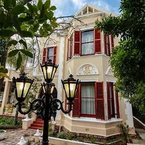 4* Guest house Carmichael House Boutique
