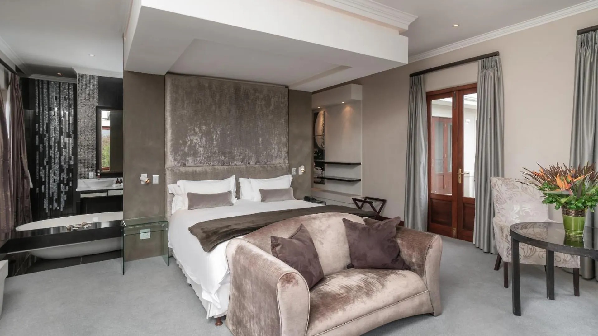 Nova Constantia Boutique Residence Cape Town Guest house